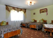 Львовская область, Сколевский район, пгт. Славское, ул. Устияновича, 49а (700 м. от центра и вокзала). Фото  3