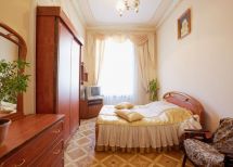 Україна, Львівська область, місто Львів, вул. Братів Рогатинців. Фото  2