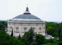 АР Крым , город Севастополь , Исторический бульвар
. Фото  2