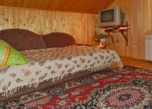 Львовская область, Сколевский район, пгт. Славское, ул. Устияновича, 78 б (3 км. От центра Славского). Фото  2