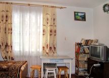 Львівська область, Сколівський район, смт. Славсько, вул. Шевченка, 45
(800 м. від центру і вокзалу). Фото  3