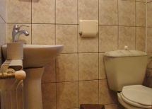 Львівська область, Сколівський район, смт. Славсько, вул. Шевченка, 45
(800 м. від центру і вокзалу). Фото  4